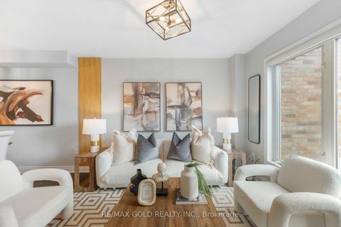 Photo 7 at 912 Delgado Drive, East Credit, Mississauga