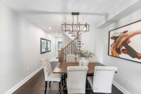 Photo 9 at 912 Delgado Drive, East Credit, Mississauga