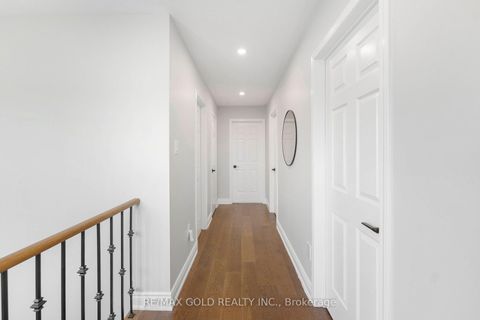 Photo 12 at 912 Delgado Drive, East Credit, Mississauga