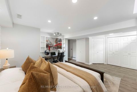 Photo 30 at 912 Delgado Drive, East Credit, Mississauga