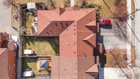 Photo 34 at 912 Delgado Drive, East Credit, Mississauga