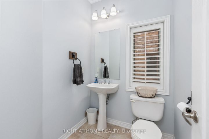 Photo 8 at 2230 Kwinter Road, WM Westmount, Oakville