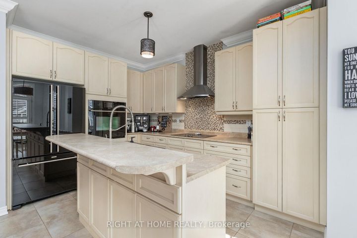 Photo 17 at 2230 Kwinter Road, WM Westmount, Oakville