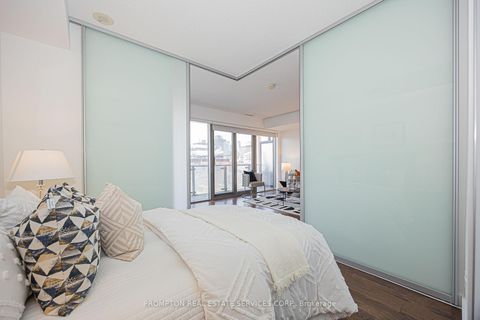 Photo 13 at 601 - 70 Distillery Lane, Waterfront Communities C8, Toronto