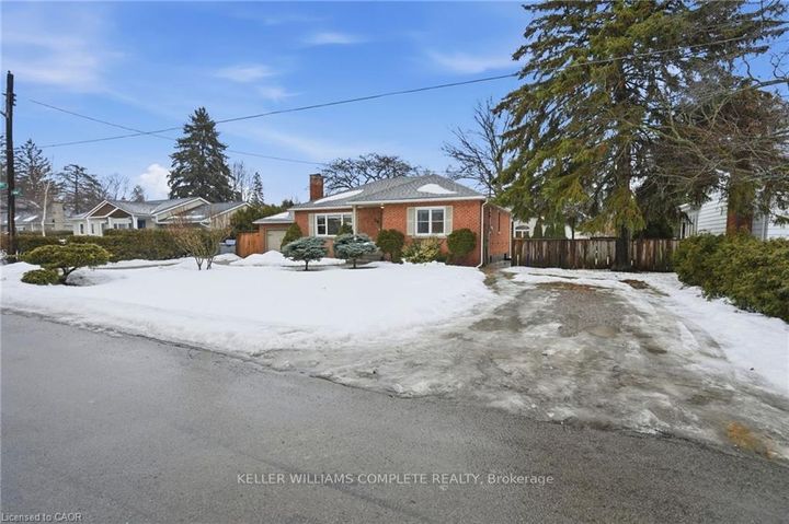 Photo 1 at 59 Oakley Crescent, Ancaster, Hamilton