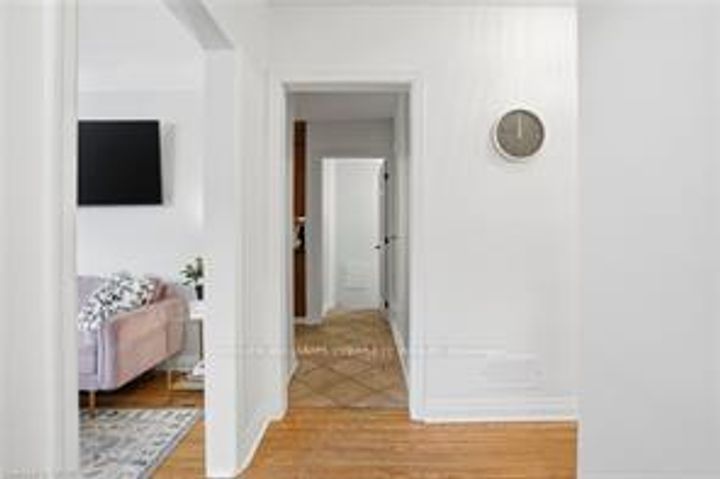 Photo 18 at 59 Oakley Crescent, Ancaster, Hamilton