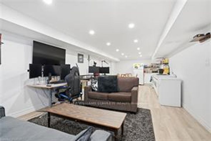 Photo 26 at 59 Oakley Crescent, Ancaster, Hamilton