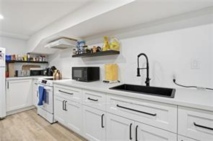 Photo 29 at 59 Oakley Crescent, Ancaster, Hamilton