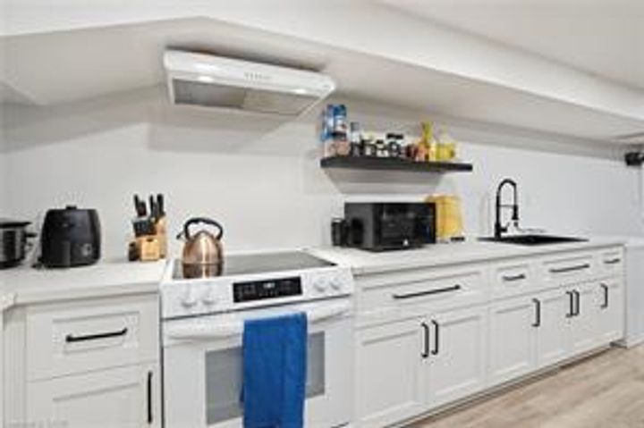 Photo 31 at 59 Oakley Crescent, Ancaster, Hamilton