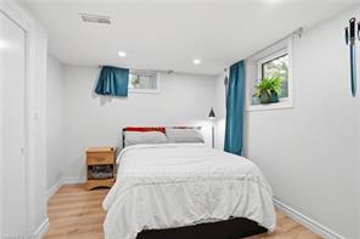 Photo 32 at 59 Oakley Crescent, Ancaster, Hamilton