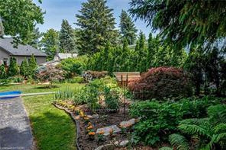 Photo 48 at 59 Oakley Crescent, Ancaster, Hamilton