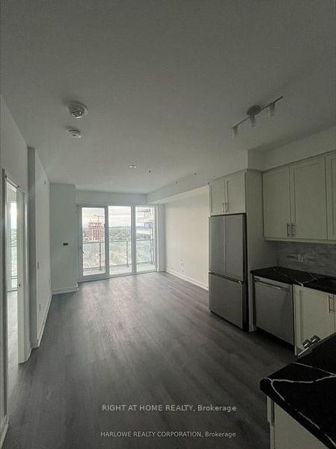 Photo 8 at #1611 - 105 Oneida Crescent, Langstaff, Richmond Hill