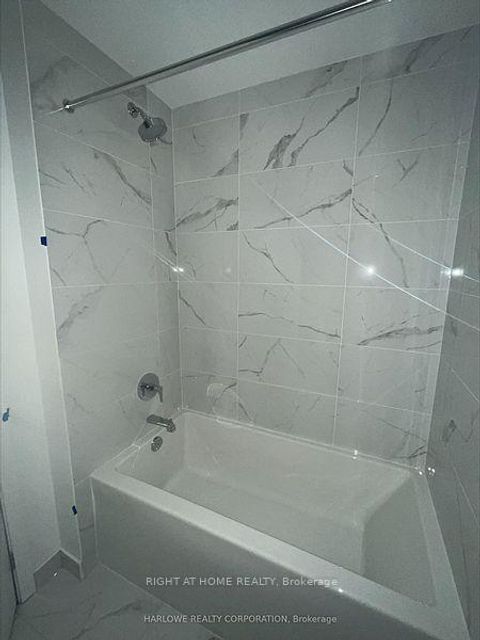 Photo 10 at #1611 - 105 Oneida Crescent, Langstaff, Richmond Hill