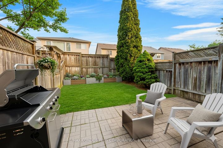 Photo 6 at 62 - 2945 Thomas Street, Central Erin Mills, Mississauga