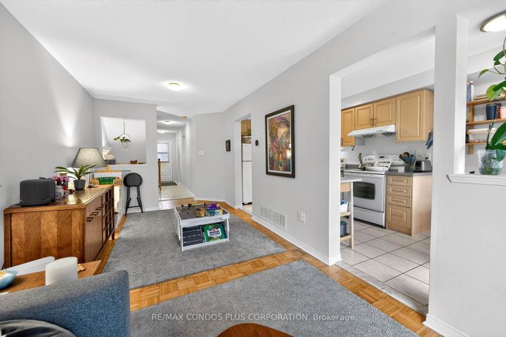 Photo 9 at 62 - 2945 Thomas Street, Central Erin Mills, Mississauga