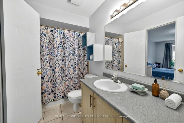 Photo 15 at 62 - 2945 Thomas Street, Central Erin Mills, Mississauga