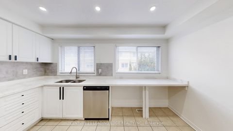 Photo 5 at 38 Rumi Crescent, Victoria Village, Toronto