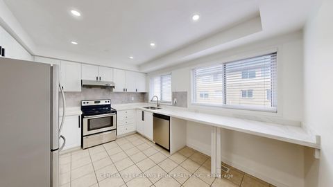 Photo 6 at 38 Rumi Crescent, Victoria Village, Toronto