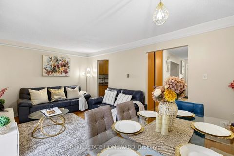 Photo 3 at 22 - 350 Camelot Court, Eastdale, Oshawa