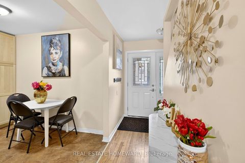 Photo 7 at 22 - 350 Camelot Court, Eastdale, Oshawa