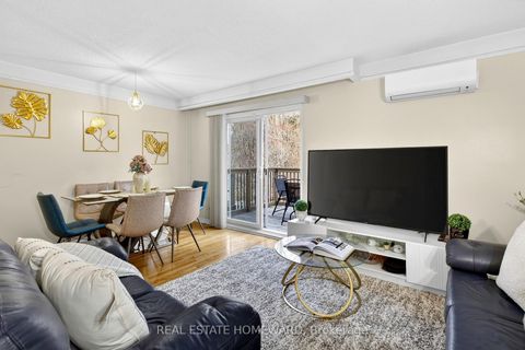 Photo 10 at 22 - 350 Camelot Court, Eastdale, Oshawa