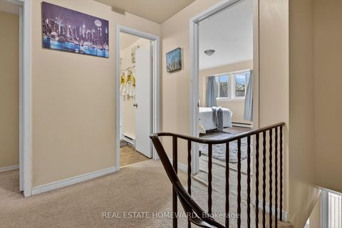 Photo 20 at 22 - 350 Camelot Court, Eastdale, Oshawa