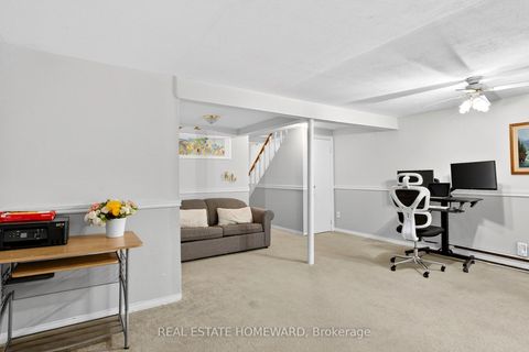 Photo 23 at 22 - 350 Camelot Court, Eastdale, Oshawa