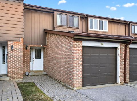 Photo 26 at 22 - 350 Camelot Court, Eastdale, Oshawa