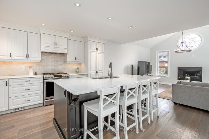 Photo 9 at 3270 Spruce Avenue, Roseland, Burlington