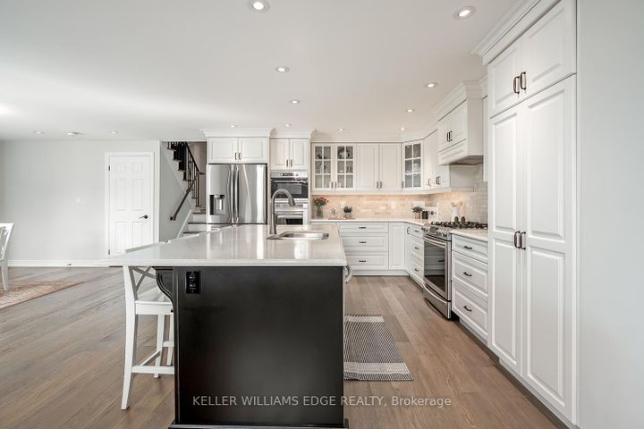 Photo 12 at 3270 Spruce Avenue, Roseland, Burlington