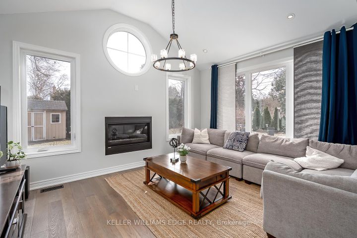 Photo 15 at 3270 Spruce Avenue, Roseland, Burlington