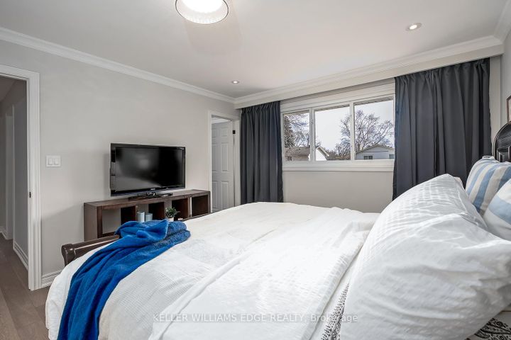 Photo 23 at 3270 Spruce Avenue, Roseland, Burlington