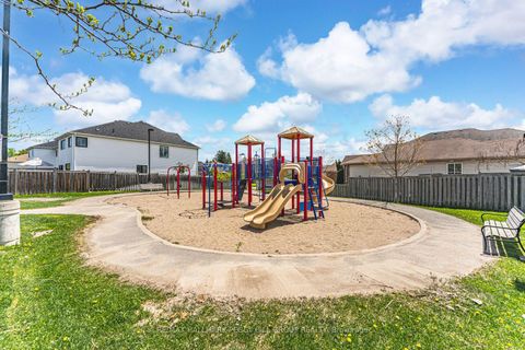 Photo 19 at 35 - 209 Harvie Road, Holly, Barrie