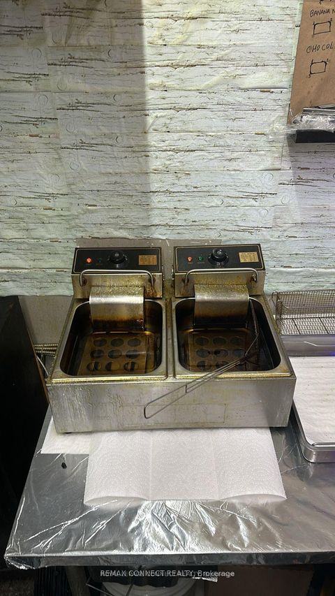 Photo 7 at 335 Yonge Street, Yonge Corridor, Toronto