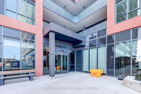 Photo 1 at 1402 - 2545 Simcoe Street N, Windfields, Oshawa