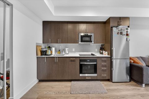 Photo 9 at 1402 - 2545 Simcoe Street N, Windfields, Oshawa