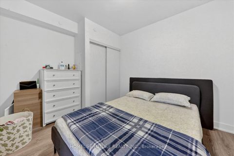 Photo 15 at 1402 - 2545 Simcoe Street N, Windfields, Oshawa