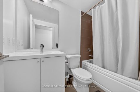Photo 16 at 1402 - 2545 Simcoe Street N, Windfields, Oshawa