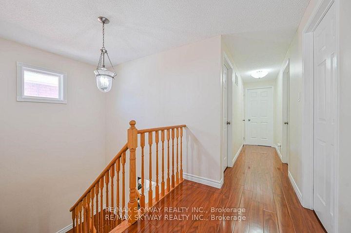 Photo 23 at 117 Richvale Drive S, Heart Lake East, Brampton