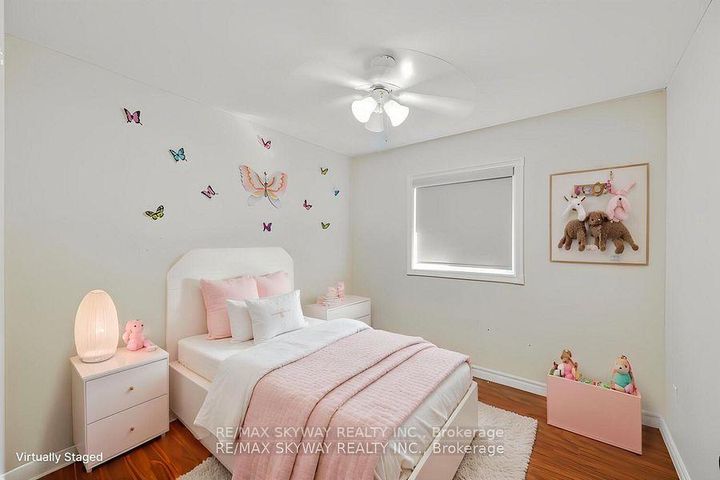 Photo 31 at 117 Richvale Drive S, Heart Lake East, Brampton