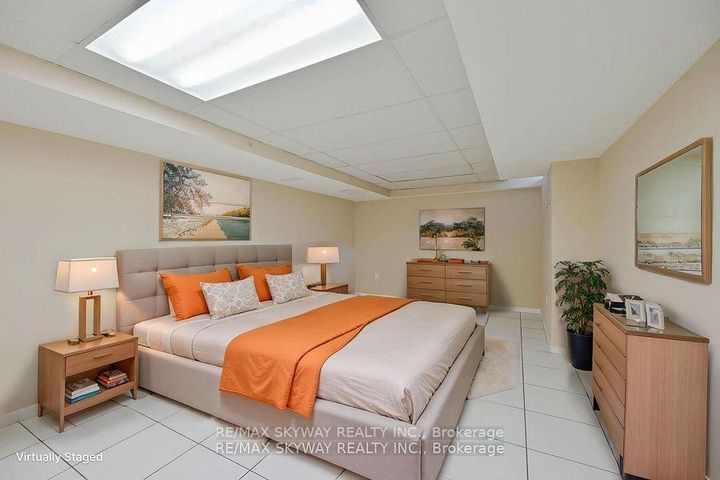 Photo 39 at 117 Richvale Drive S, Heart Lake East, Brampton