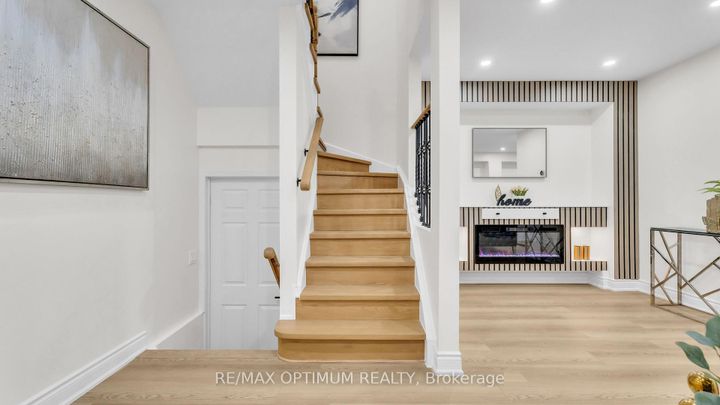 Photo 21 at 9 Ridgefield Court, Vales of Castlemore, Brampton