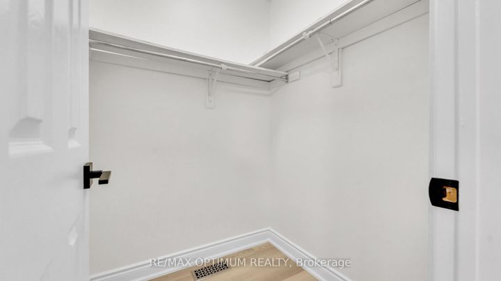 Photo 26 at 9 Ridgefield Court, Vales of Castlemore, Brampton