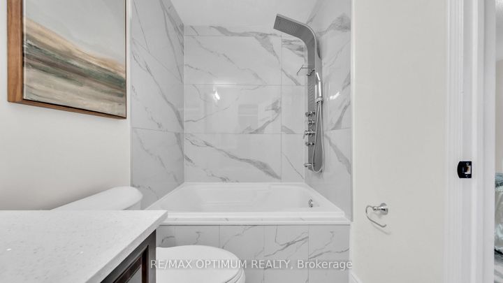 Photo 28 at 9 Ridgefield Court, Vales of Castlemore, Brampton