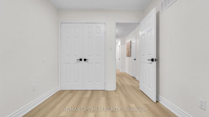 Photo 36 at 9 Ridgefield Court, Vales of Castlemore, Brampton