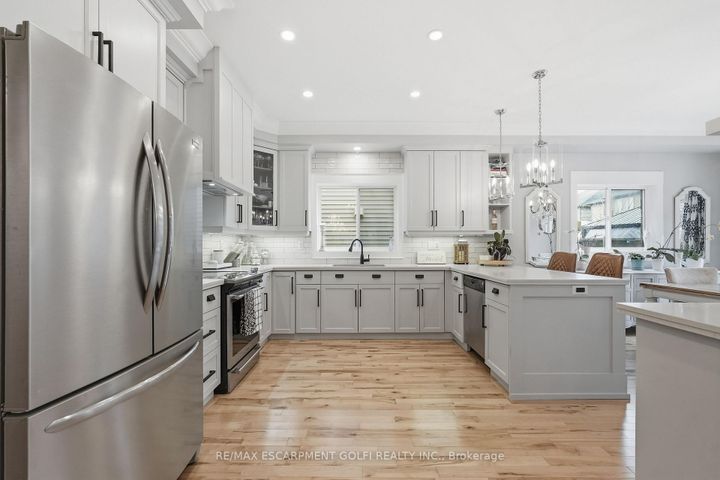 Photo 6 at 36 Pavilion Drive, Binbrook, Hamilton