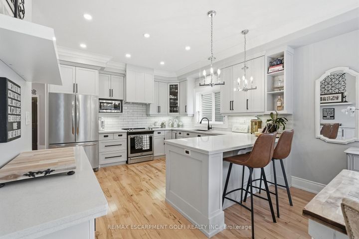 Photo 7 at 36 Pavilion Drive, Binbrook, Hamilton