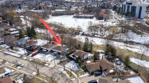 Photo 3 at 83 Shendale Drive, Old Rexdale, Toronto