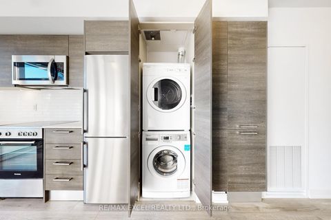 Photo 24 at 703 - 28 Wellesley Street E, Yonge Corridor, Toronto