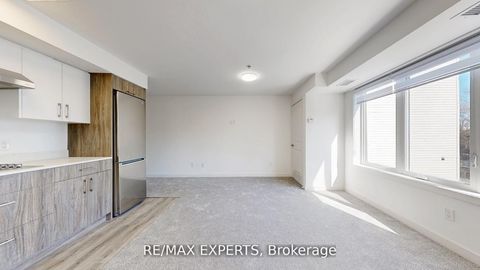 Photo 5 at 303 - 45 Connaught Avenue, Coxwell, Toronto